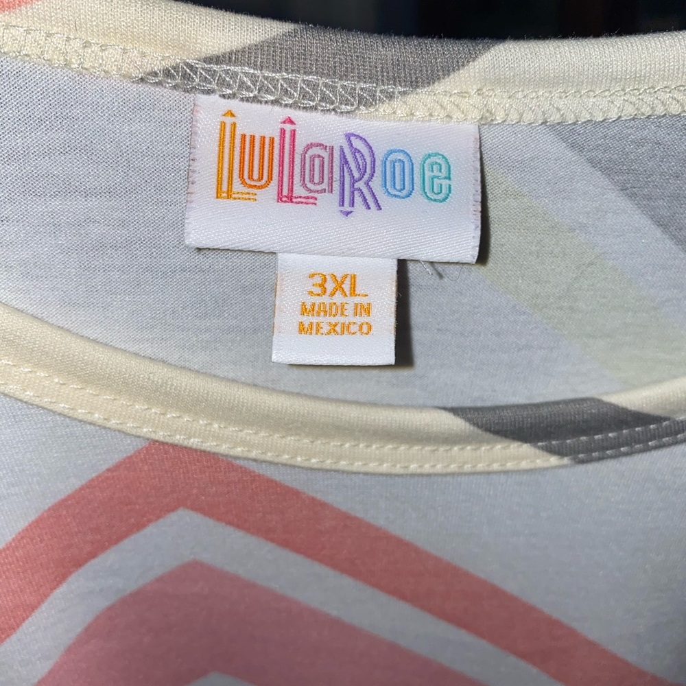 LuLaroe soft Randy Tee